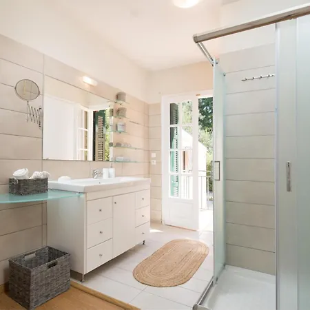 Вилла Kirki By Vintage Travel Гастури