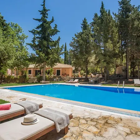 Kirki By Vintage Travel *