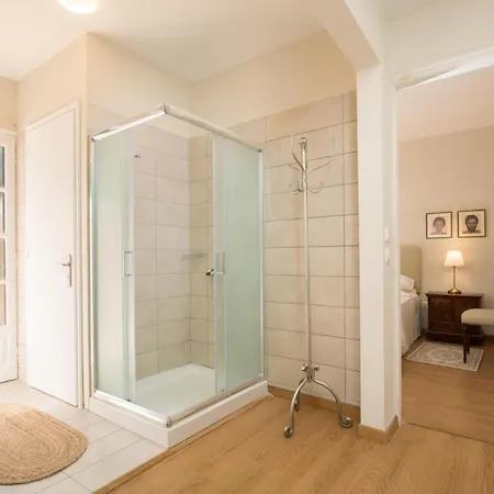 Kirki By Vintage Travel Villa *