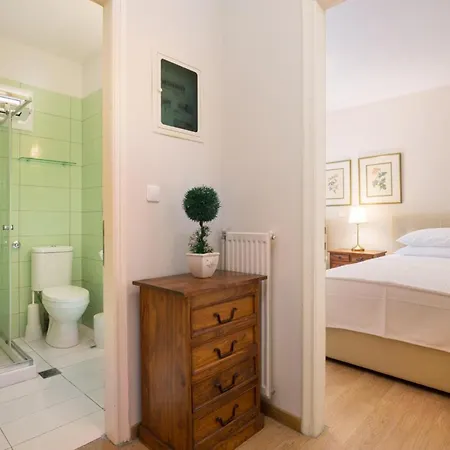 Kirki By Vintage Travel * Γαστούρι